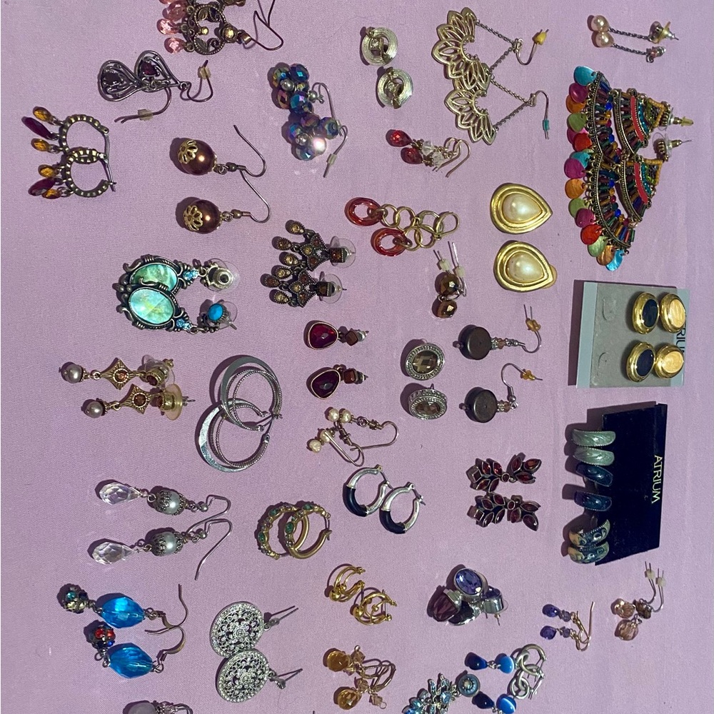 Colorful Earring Collection - Picture 3 of 6